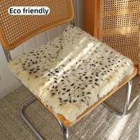 Échantillon de support de vente en gros d'usine, coussin carré antidérapant en fourrure véritable et peluche de peau de mouton pour siège de voiture et de bureau