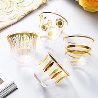 Vente en gros de tasses à café et à thé de luxe de style arabe et turc, marque YaFu, en verre doré, 60 ml et 80 ml, avec soucoupe, 6 ensembles par carton
