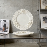 Assiette en céramique blanche émaillée de couleur européenne avec fleur de rose en relief 3D, vaisselle florale, assiette à fruits, assiette à gâteau, assiette à dessert