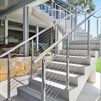 Rampe en verre et aluminium réglable moderne pour hôtels, escaliers, cours et terrasses, anti-rouille, résistante à l'eau, balustrade avec revêtement PVDF