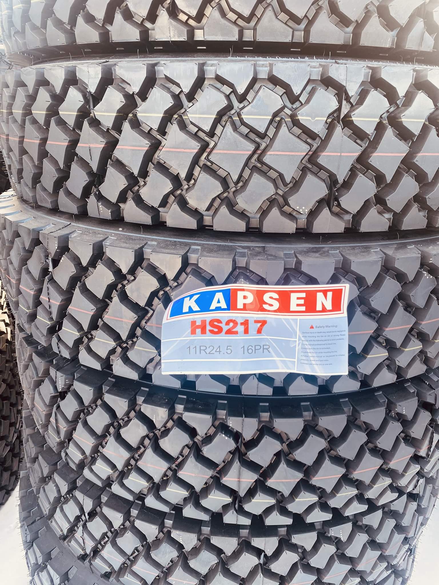 ラガルン Landsail CLX-11 Roadblazer H/T Tires | Buy Tires - Online