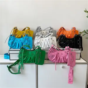 Popular rivet Fashion Luxury Purse Trendy Women Heart Mirror Candy Designer Purse Handbag For Lady Luxury Women Chain Bag