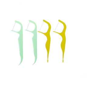 50 bâtonnets de <span class=keywords><strong>fil</strong></span> <span class=keywords><strong>dentaire</strong></span> jetables à la menthe avec brosse interdentaire intégrée <span class=keywords><strong>pour</strong></span> appareils orthodontiques et dispositifs dentaires - Product Image 3
