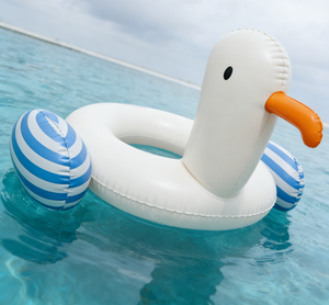 Grappige opblaasbare zeemeeuw zwemband, schattig vogeldesign zwemband voor een nautisch thema en plezier - Product Image 2