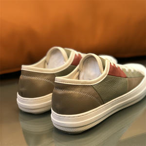 Chaussures en cuir décontractées pour hommes de Style britannique Tendance jeunesse avec hauteur à lacets augmentant et caractéristique imperméable à l'eau Correspondance des couleurs - Product Image 6