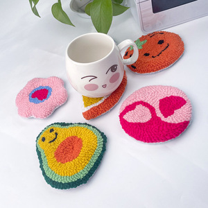 Kit de bricolage <span class=keywords><strong>pour</strong></span> dessous-de-verre en tufting à motif de dessin animé adorable - Sous-plat fait main résistant à la chaleur <span class=keywords><strong>pour</strong></span> la relaxation et la décoration intérieure - Product Image 3