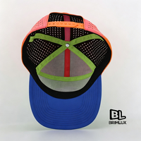 Casquette de sport d'été en gros, imperméable, respirante, en tissu maillé perforé au laser, réglable, unisexe pour adulte