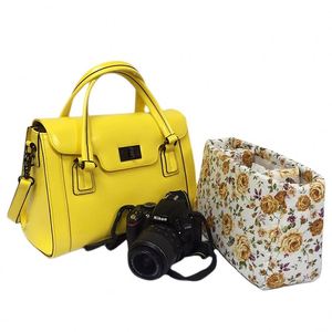 Bolsos de mensajero de nailon para mujer al por mayor de fábrica BSCI, bolso de hombro informal para cámara, bolso cruzado personalizado para cámara - Product Image 1