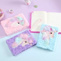 Carnet de voyage A5 à couverture rigide en cuir brodé licorne avec revêtement en peluche, reliure thermique, 80 feuilles, impression numérique couleur personnalisée