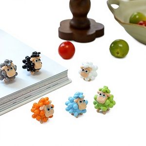 Figurine de mouton <span class=keywords><strong>miniature</strong></span> <span class=keywords><strong>en</strong></span> <span class=keywords><strong>verre</strong></span> de style Murano faite à la main, ornements <span class=keywords><strong>animaux</strong></span> colorés pour la décoration de bureau, de jardin féerique - Product Image 1