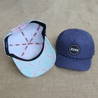 Casquettes de baseball et de golf pour hommes, design populaire, logo personnalisé en PVC, visière incurvée avec cordon, trous découpés au laser, imprimées, haute performance