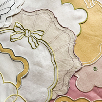 Ensemble de nappes et de serviettes en lin français festonné de luxe, nappes de table en tissu brodées sur mesure pour restaurants haut de gamme, mariages