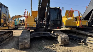 รถขุดมือสอง Volvo EC250DL สีเหลือง เครื่องจักรกลหนักสำหรับงานก่อสร้าง - Product Image 2