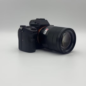 Cámara <span class=keywords><strong>Sony</strong></span> A7 III+24-70 Usada, Full-Frame, Sin Espejo, Video 4K, Grado A+, Casi Nueva, 1 Año de Garantía, Lista para Venta al Por Mayor - Product Image 2