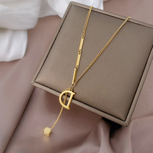 Jiojew personalizar joyería de moda de alta calidad hecha <span class=keywords><strong>en</strong></span> China al por mayor fino árabe Acero inoxidable D <span class=keywords><strong>letras</strong></span> Collar chapado <span class=keywords><strong>en</strong></span> oro - Product Image 3