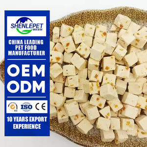 OEM/ODM Gâteries naturelles lyophilisées au poulet et à la citrouille Nourriture pour petits, moyens et grands chiens, chats et chiots Gâteries personnalisables pour animaux de compagnie - Product Image 1