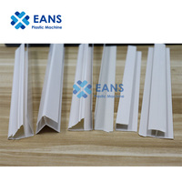 Ligne de Production de Machine d'extrusion de bande de Rail de rideau de goulotte en plastique PVC