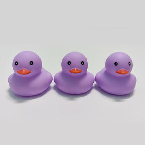 Patitos de Goma Suaves con Logotipo Impreso Personalizado, Juguetes Divertidos para el Baño, Patitos Flotantes para Bebés, Juguetes Acuáticos Coloridos al por Mayor - Product Image 5