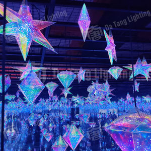 Guirlandes lumineuses LED irisées en forme d'étoiles pour la décoration de centres commerciaux, hôtels, complexes hôteliers et fêtes de fin d'année - Product Image 2