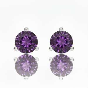 Pendientes de oro de 14 quilates con alejandrita, pendientes de tuerca de alejandrita estilo Martini de 3 puntas, pendientes con la piedra de nacimiento de junio, pendientes delicados, regalo para ella - Product Image 2