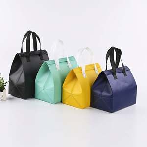 Sac isotherme portable promotionnel pour gâteaux, fabriqué en Chine, option de vente en gros à bas prix avec motif lettres - Product Image 1