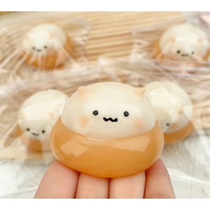 Juguete Antiestrés de Hamster de Castañas Daifuku Cremoso, Relleno de Agua, de Compresión y Expulsión, de Rebote Lento, Textura Similar a la de Slime de Alta Estética - Product Image 3