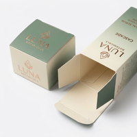 Boîte d'emballage cosmétique en carton blanc avec logo personnalisé, pliable, petite boîte cadeau pour présentation en magasin