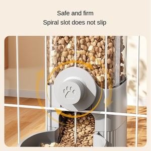 Alimentador automático para gatos e cães Pendurado <span class=keywords><strong>Pet</strong></span> Bebedor Gaiola Bacia Garrafa Forma Conveniente Plástico Dog Drinking Supplies - Product Image 2