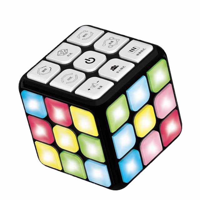 QS Toy-cubo de juego electrónico 4 en 1 para niños, juguete de aprendizaje del cerebro, cubo mágico de plástico Led de Color cambiable