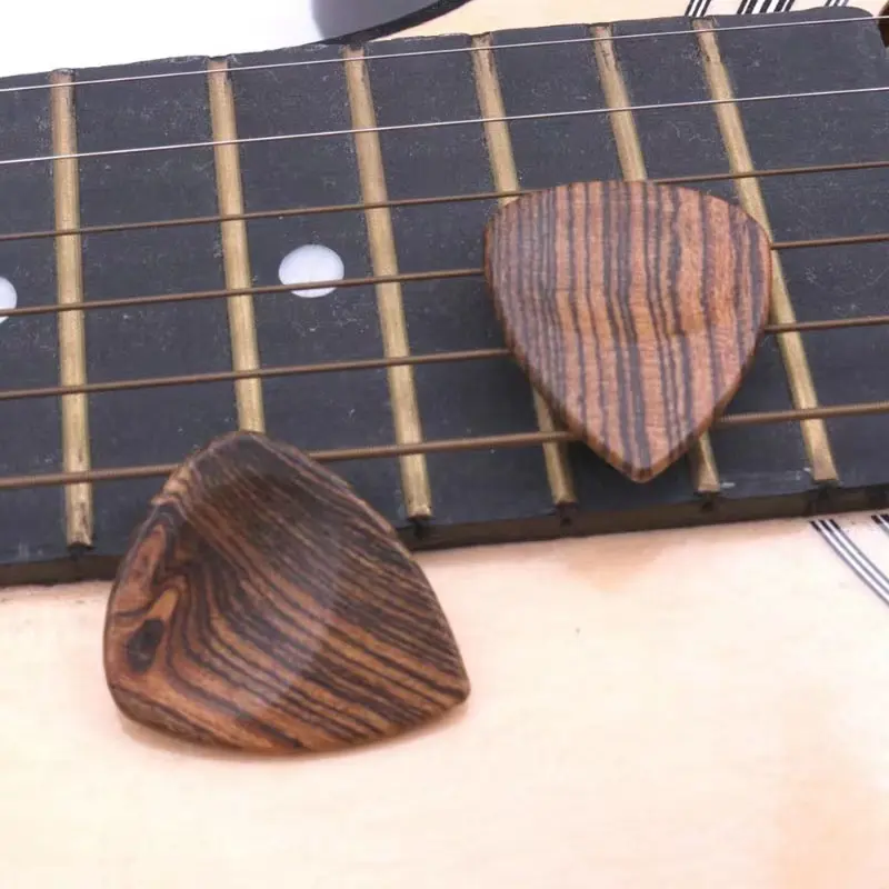 Glad Handgevoel Houten Gegraveerd Logo Custom Gitaar Plectrums Groothandel