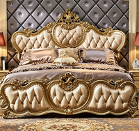 Lit de maître en chêne massif de style européen Mullinsen modèle 808, 180x200 cm, lit double de luxe en cuir français champagne, lit de mariage sculpté