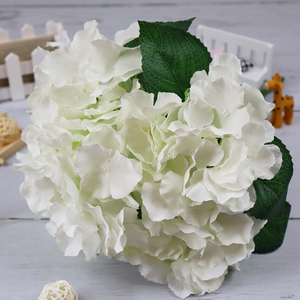 Suministros DE BODA Decoración <span class=keywords><strong>Flor</strong></span> Artificial 5 Cabezas Hortensia para la decoración del banquete de boda 5 Ramas Ramo de Hortensia - Product Image 1