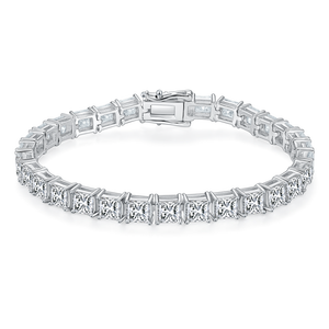 Pulsera de tenis J&C fabricada en plata S925, engastada a mano con diamantes cultivados en laboratorio de corte radiante - 0.5 ct por piedra, color D, claridad VVS - Product Image 1