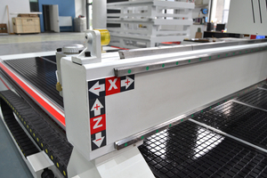 Migliore qualità 3 assi MTC 1325 2030 2040 con pompa da tavolo a vuoto 6KW incisione a mandrino intaglio Router Cnc per 3D nidificazione in <span class=keywords><strong>legno</strong></span> - Product Image 6