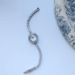 Antique-style Carved Light-luxury Exquisite Hollow-out Diamond-inlaid Brass Case Acrylic Band Small Dial <b>Bracelet</b>-style - Product Image 1