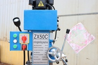 Fresadora Pequeña de Trabajo Mediano HongXi ZX50C, Husillo MT4, Nueva, 220V, Modelo 2026
