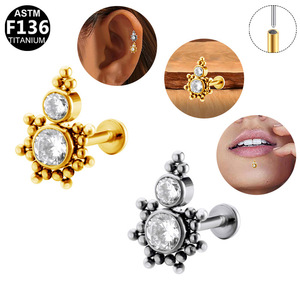 Boucles d'oreilles en titane avec design floral en zircone pour femmes, bijoux de piercing G23, titane ASTM F136 - Product Image 4