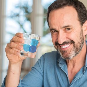 Hot Bán Bap-Miễn Phí Đầy Màu Sắc Tái Sử Dụng Có Thể Giặt Màu Xanh Trong Suốt Đông Lạnh Cá Nhựa <span class=keywords><strong>Ice</strong></span> <span class=keywords><strong>Cubes</strong></span> - Product Image 6