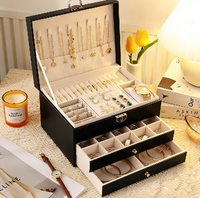 Boîte à bijoux rectangulaire grande taille à 2 niveaux avec serrure pour femmes, rangement pour bagues, boucles d'oreilles, colliers, en cuir PU