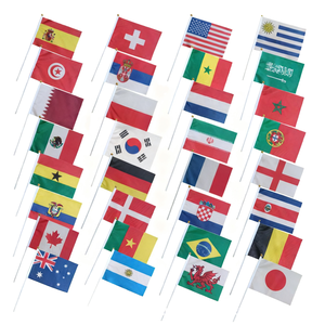 Promotion tous les <span class=keywords><strong>pays</strong></span> main tenant des <span class=keywords><strong>drapeaux</strong></span> acclamants Mini drapeau national agitant la main pour les bars célébrations des clubs sportifs - Product Image 1