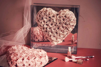 Boîte carrée en acrylique pour rose éternelle, avec ruban personnalisé, idéale pour la remise des diplômes, la Saint-Valentin, la fête des Mères, le Nouvel An, Noël et toutes les occasions.