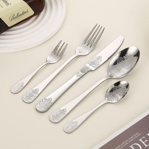 Cuchillo, Tenedor y Cuchara de Acero Inoxidable con Diseño de Doble Cabeza; Nuevo Diseño <span class=keywords><strong>Totem</strong></span>; Juego de Cubiertos Vintage de Lujo Ligero de Cinco Piezas - Product Image 4
