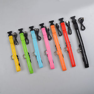 Collar de perro LED electrónico para mascotas Rarewe, recarga de Flash ajustable, collares de nailon reflectantes para mascotas, productos para perros antipérdida nocturna - Product Image 5