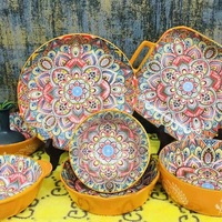 Ensemble d'assiettes à motifs de fleurs, vente en gros pas cher, design fantaisiste imprimé d'assiettes de restaurant en céramique vaisselle en vente