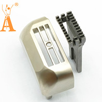 Pièces de machine à coudre industrielle en acier CS-810 : Plaque à aiguilles à quatre rangs et griffes d'alimentation – Accessoire essentiel pour les passionnés de couture