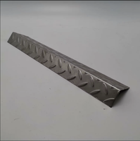 Protecteur d'angle en alliage d'aluminium 2" x 2" x 48" avec plaque diamantée série 6000 polie, services de découpe et de pliage sur mesure