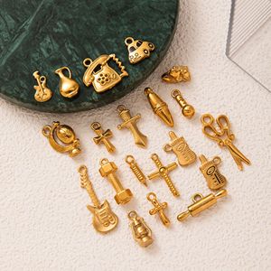 Pendentifs miniatures en acier inoxydable plaqué or 18 carats PVD pour enfants Golden Memory Lane, bijoux tendance pour la création DIY - Product Image 6