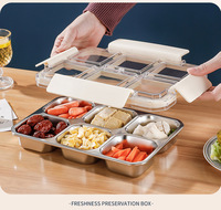 600ml BPA-vrije 304 roestvrijstalen herbruikbare snackbox met 6 compartimenten en lekvrij plastic deksel