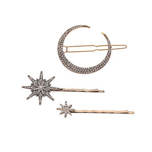 Clip d'oreille rétro personnalisé en alliage de <span class=keywords><strong>zinc</strong></span> et strass, motif géométrique étoile et lune, pour femme, style européen et américain - Product Image 5