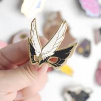 Insignes de revers en émail doux en gros Broche de dessin animé Anime Charmes personnalisés pour vêtements